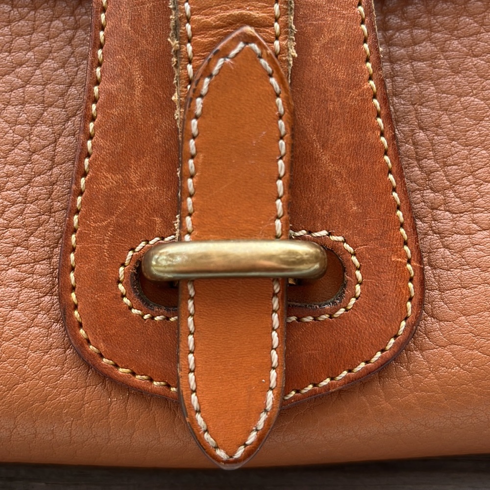 SOLD Dooney and Bourke all weather leather bag - Picture 3 of 12